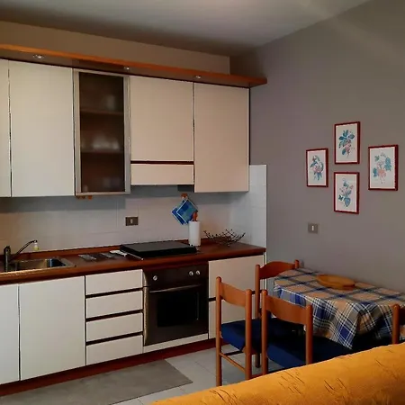 My Holiday - La Roggia Apartment Domaso